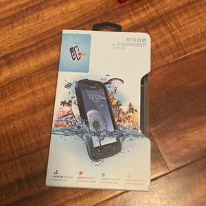 NWOT life proof case for a galaxy s III